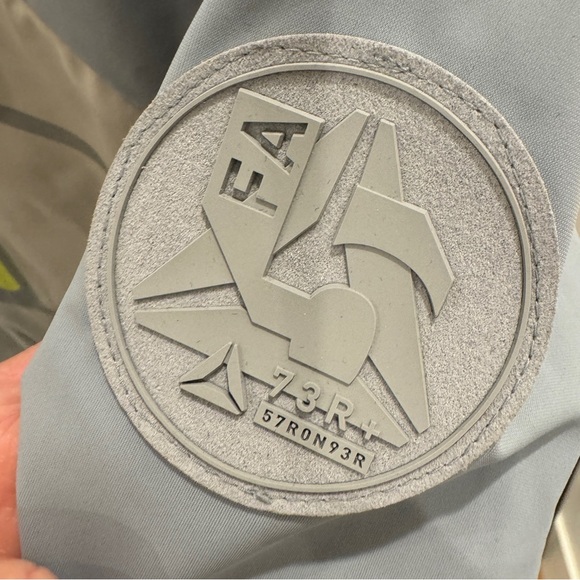 Reebok Rain Jacket - Picture 3 of 7